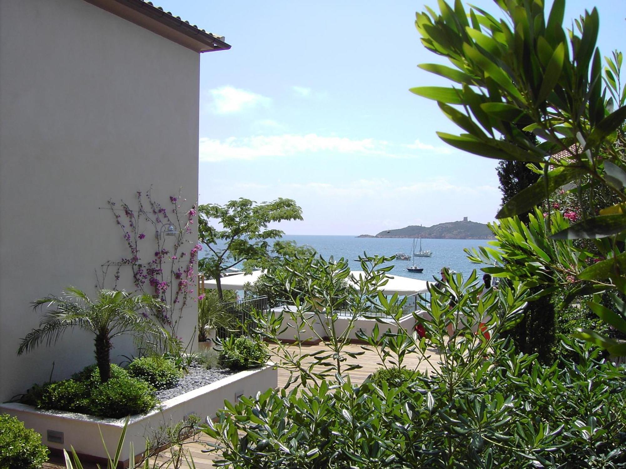 Le Pinarello Hotel Sainte-Lucie de Porto-Vecchio Buitenkant foto
